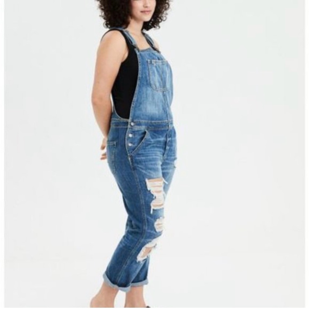 American Eagle Outfitters Distressed Blue Tomgirl Overalls Size XL Women’s
